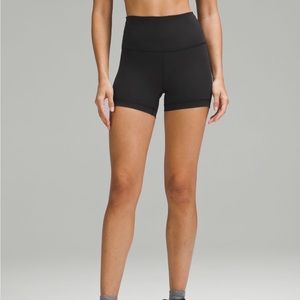 Wunder Train High-Rise Short 4”